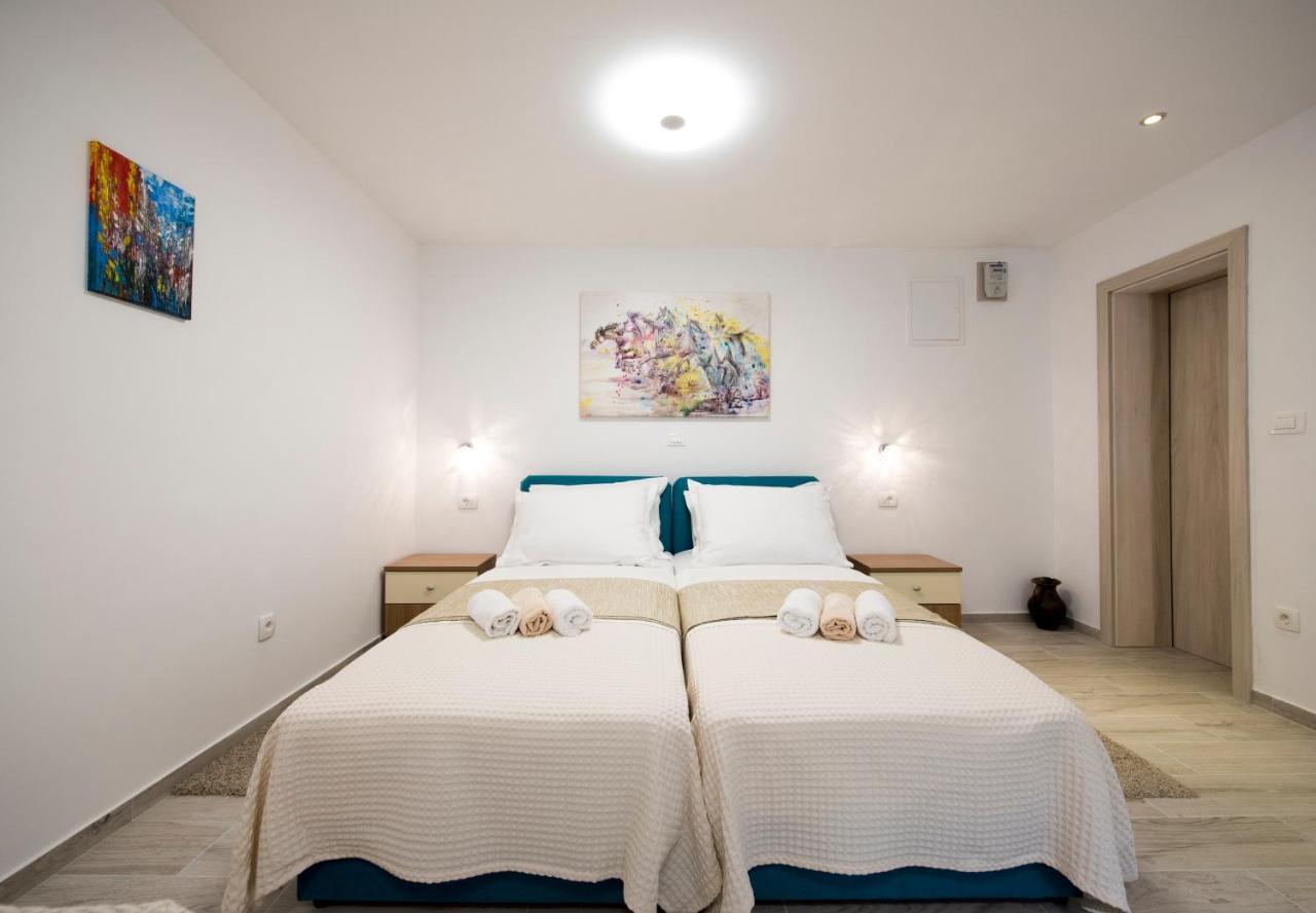 Apartments Maraton Split Exterior foto